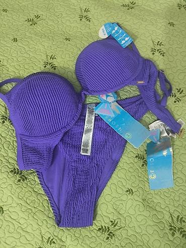 Bikini dəsti – bənövşəyi rəng, teksturalı/parçalı rilifli dizayn. M — 2