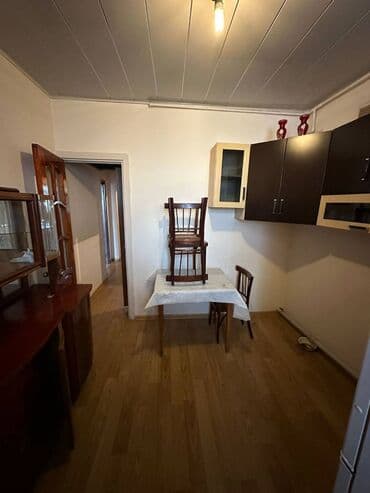 emircan ev: Mənzil kirayə verilir. 3 otaq. Əmircan qəsəbəsində 5 mərtəbəli evin — 11