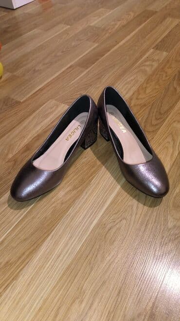 женские золотистые туфли: Туфли, Размер: 39, Новый — 3