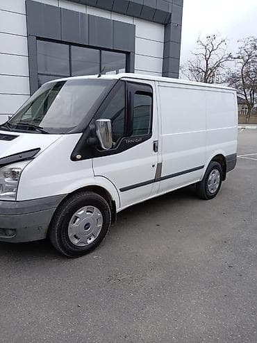 ford tourneo connect: Ford Transit yük furgonu - Gövdə: Ağ rəngli qapalı furgon, yan — 2