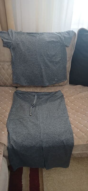 ikinci əl uşaq əşyaları: Ikinci əl geyimlər yaxşi vəziyətdə. yer biri 5 manat .ünvandan — 9