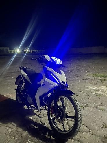 turbo az xezer lada: Şəhər içi və qısa məsafələr üçün sport-stil moped/motosiklet — 2