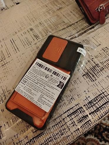 Xiaomi redmi note 13 4g üçün. Ortada olan və sağda olan qalıb