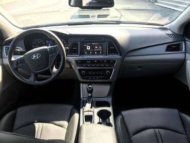 chevrolet malibu qiymeti: Hyundai Sonata: 2.4 l | 2017 il Sedan — 17