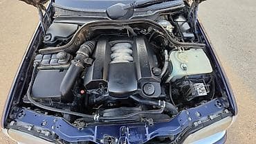 mersedes benz c: Mercedes-Benz C 240: 3.7 l | 1999 il Sedan — 4