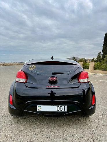 hunday veloster: Hyundai Veloster, 3 qapılı kupe hetçbek, qara rəng. - Sport xarici — 10