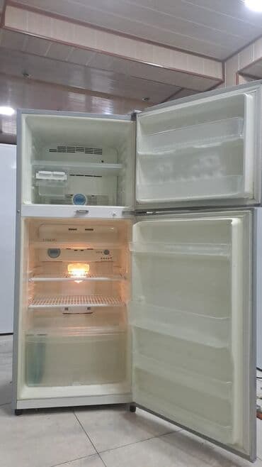 soyuducu termostat: İki qapılı soyuducu - Rəng: gümüşü (inox effektli korpus) - Üst hissə — 2