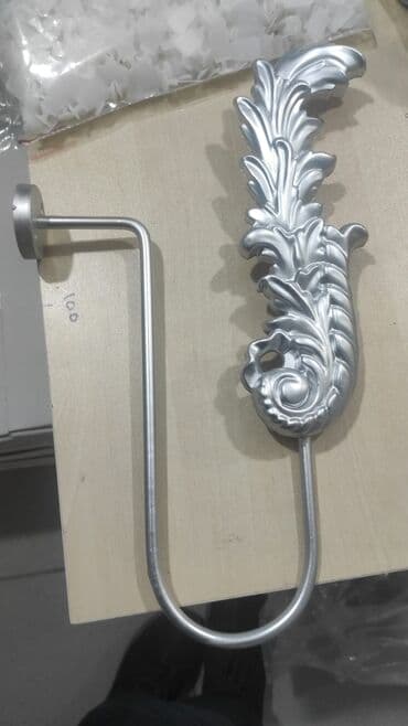 maqnit perdeler: Pərdələr üçün müxtəlif aksesuarlar təklif olunur. Birinci dəstə oval — 4