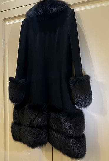 idman dest: Qışlıq qadın palto – təbii pesets xəz ilə Brend: Maison D’Angelann — 3