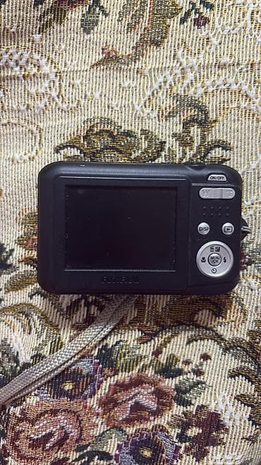 Fujifilm FinePix L50 rəqəmsal fotoaparat - 12 MP foto həlli - FUJINON — 1