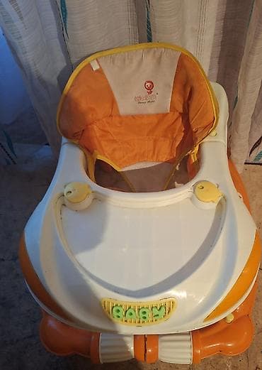 Uşaq gəzdirici (yürütəç) - Rəng: ağ-narıncı - Yumşaq parça oturacaq