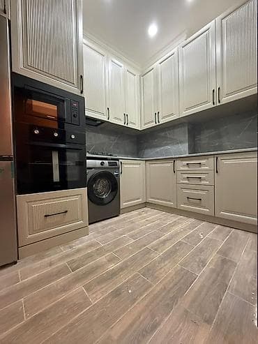 Klassik üslubda hazırlanmış mətbəx mebeli və qonaq-giriş dolabı -