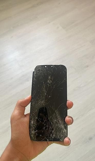 satdıq telefonlar: IPhone 13 Pro Max, Qırıq, Simsiz şarj, Face ID — 3