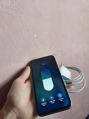 kondisioner 2 ci əl: IPhone 11, 128 GB, Yaşıl, Simsiz şarj — 2