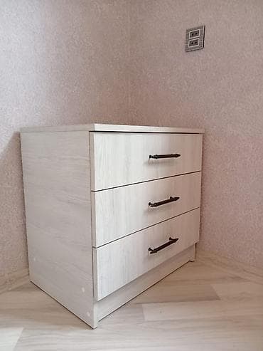 Modern komod – 3 və 4 çekmecəli modellər Təsvir: - Müxtəlif