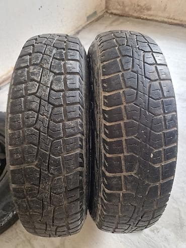 Nivaya Pirelli təkər satılır.2 ədədi.yaxşı vəxiyyətdədi.1 ədədi 80azn