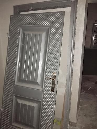 beton panel satisi: Metal giriş qapısı 2 ədəd qapı hər biri 75 AZN təşkil edir öz — 2