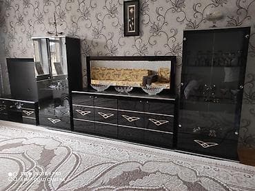 haçar desdi: Qonaq otağı üçün modern qara rəngli mebel dəsti Tərkibi: - TV stendi — 1