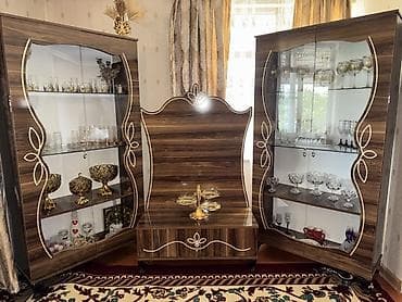 ikinci əl künc divan: Qonaq otağı üçün vitrinli mebel dəsti Az işlenilib köç edildiyi ucun — 1