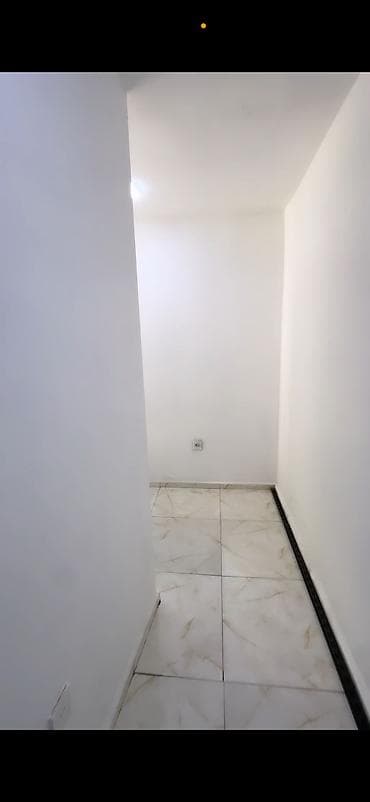 Комнаты: Nerimanovda metrodan 3/4 deq mesafede LİFE CENTİRİN arxasi qadin — 7