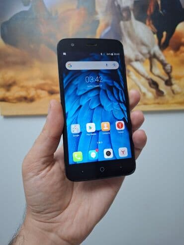 90 fps veren telefon: ZTE Blade V8 Lite, 16 GB, rəng - Göy, Barmaq izi — 1