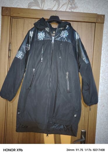 qara hicab: Qadın qışlıq parkası – qara rəng - Uzun, rahat kəsim - İki tərəfli ön — 1