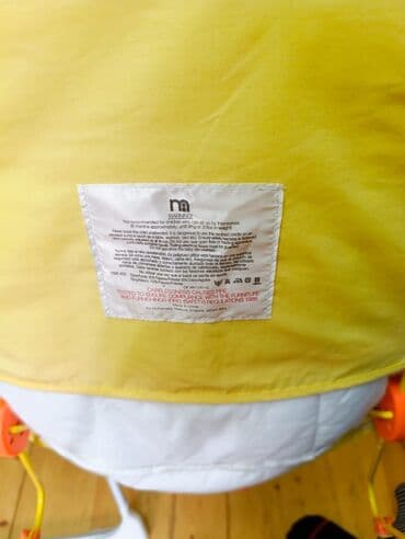 uşaq ucun yemek stolu: Uşaq yemək stulu - Rəngli zolaqlı oturacaq, arxasında zürafə naxışı - — 4