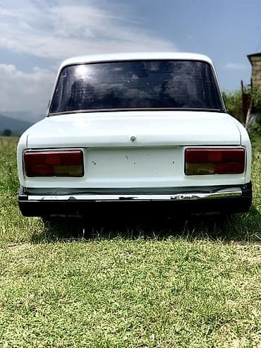 46 kuza: VAZ 2107, ağ rəng, 4 qapılı sedan. Maşın otur sür maşındı 2006 1.7 — 5