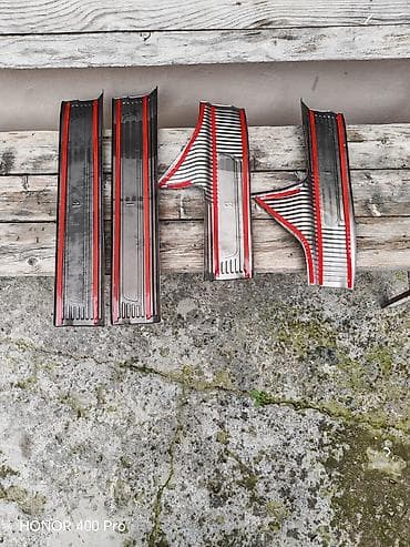 Məhsul: Avtomobil qapı astarı (door sill) dəstı – 4 ədəd Təsvir: -