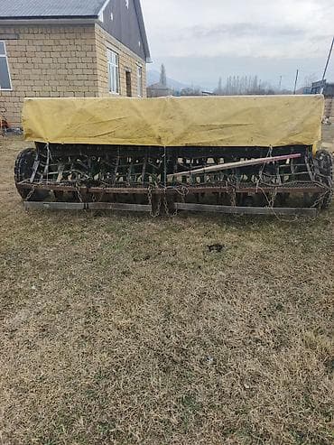 traktor matorları: Kənd təsərrüfatı texnikası – taxıl səpən (səpin aqreqatı) və torpaq — 2