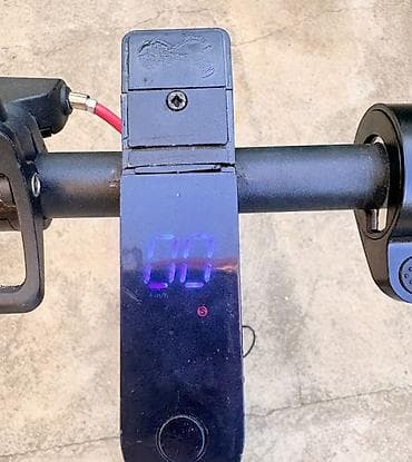 Elektrik nəqliyyatı: İşlənmiş Elektrik samokat 8", 251 - 350 Vt, 26 - 35 km/s — 4
