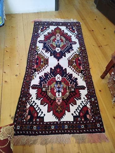 Qədimi üslubda əl toxuması xalça - Material: təbii yun saplar, bitki — 1