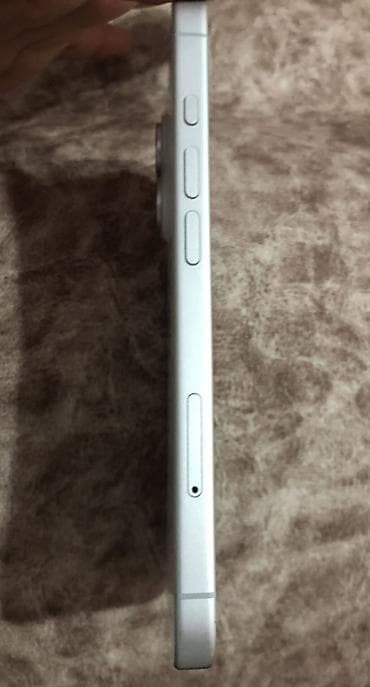 iphone saat 8 ultra: IPhone 16, Ağ, Face ID — 4