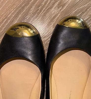 Baletkalar: Giuseppe Zanotti qadın baletkaları - Model: qara dəri baletka, ön — 3