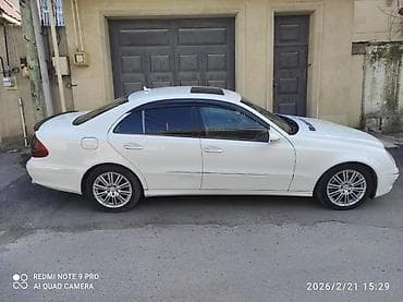bmw 318 1995: Mercedes-Benz E320 (W211) sedan - Rəng: Ağ, zərif xrom detallarla - — 1