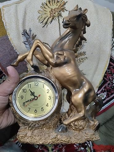 çay stəkanı: Məhsul: 2 dekorativ əşya dəsti 1) Metaldan fincan altlığı (stəkan — 2