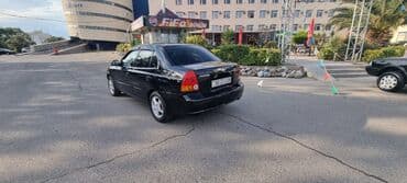 hundai grandeur: Hyundai Accent: 1.5 l | 2005 il Sedan — 3