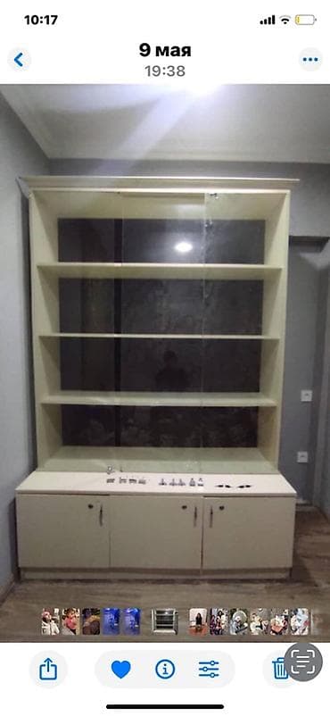 Şkaf-vitrin dəsti - Rəng: krem/işıq bej - Üst hissə: 3 səviyyəli açıq