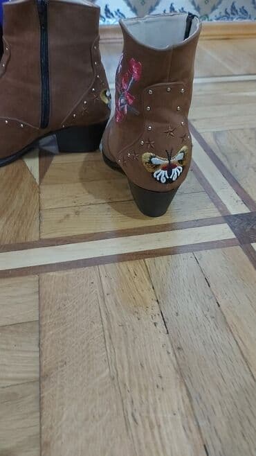 qiz ucun botlar: Ölçü: 38, rəng - Qəhvəyi, Yeni — 2