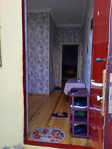 ismayilli heyet evi satilir: 1 otaqlı həyət evi (küləkli keçidli məhəllədə) Tovuzun marketin yani — 10