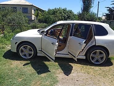 disk satışı: Porsche Cayenne Turbo – ağ rəngli, güclü və komfortlu SUV — 3