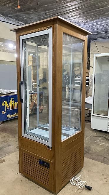 soyuduu: Vitrin tipli şüşə qapılı soyuducu (4 tərəfi şüşəli) – mağaza, kafe — 1