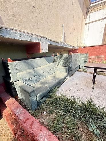 Divan, İşlənmiş, Açılmayan, Bazasız, Parça, Çatdırılma yoxdur — 2