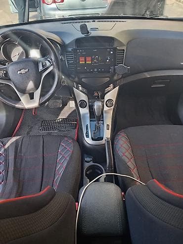 chevrolet service: Chevrolet Cruze: 1.4 l | 2011 il 341790 km Sedan — 5