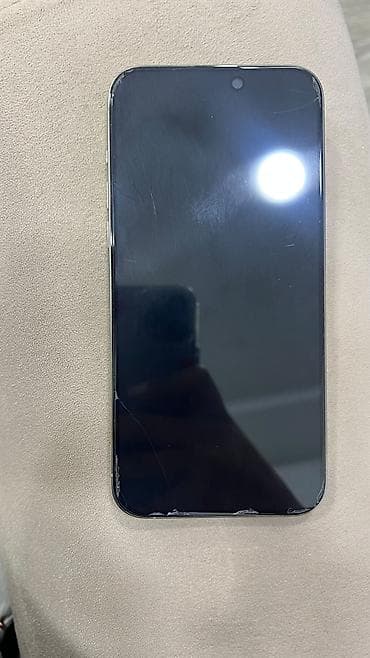 IPhone 15 Pro Max, Gümüşü, Face ID — 2