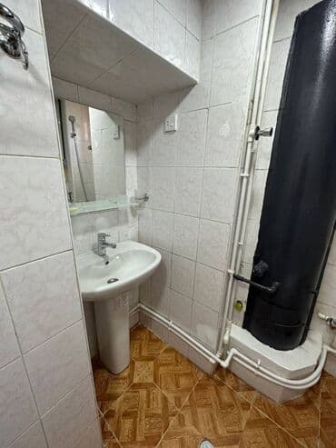 ucbucaq evlər: Bakı, 3 otaqlı, Köhnə tikili, m. Həzi Aslanov, 60 kv. m — 6