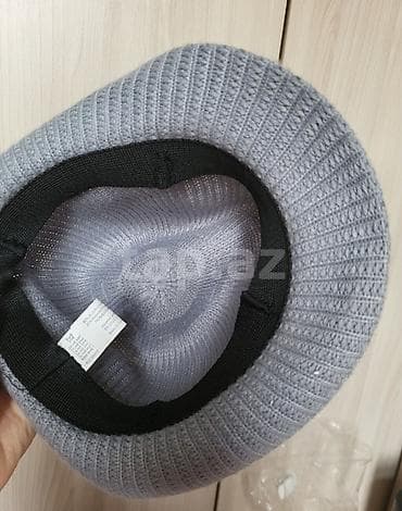 papaq şəkilləri: Boz rəngli fedora tipli şlyapa - Material: nazik, nəfəs alan toxunma — 5