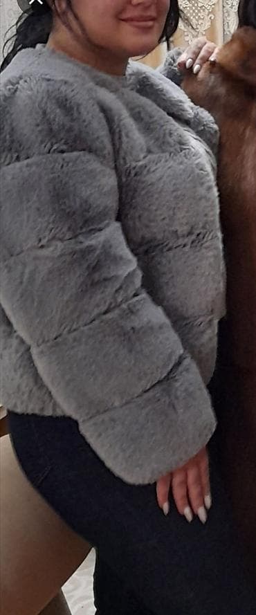 kurtkalar: KÜRK KURTKA - süni kürk/ boz rəng. Tükləri tökülmür. Zamokla bağlanır — 5