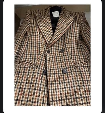 Sandro Checked Coat 
Double breasted 
Wool
Size Xs/S/Fr38 — 6