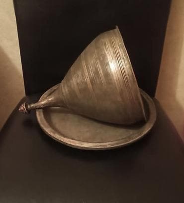 qab qurudan: Mis tagin qabı – konus formalı qapaq və dərin sini - Material — 2